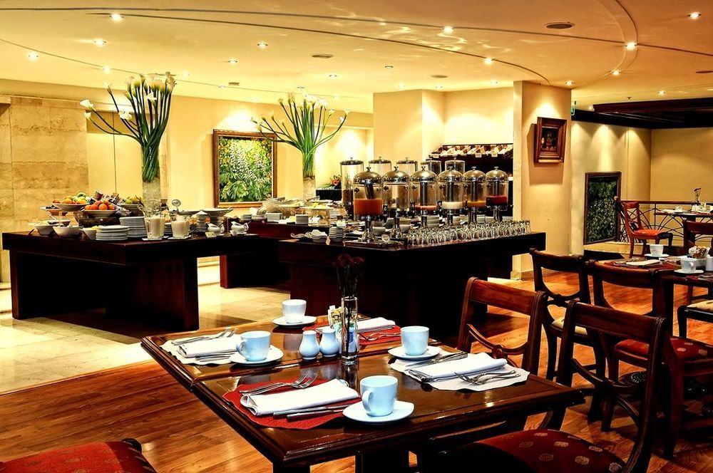 Nh Collection Quito Royal Hotel Restoran gambar