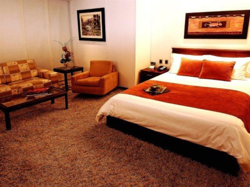Nh Collection Quito Royal Hotel Luaran gambar